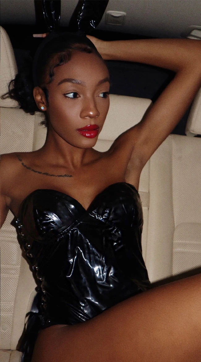 Roma Bad Honey Bunny Costume 14 Roma Bad Honey Bunny Costume - Image 12