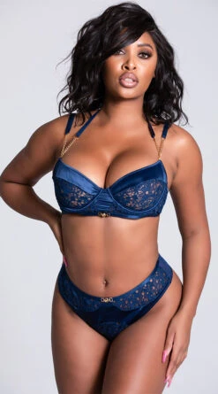 Roma High On You Lace And Satin Bralette Set